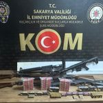 Adapazarı’nda silah kaçakçılığı operasyonu! 2 şüpheli yakalandı
