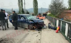 Otomobil ile traktör çarpıştı: 3 yaralı