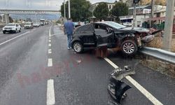 D-650'de kaza! Otomobil bariyerlere çarptı