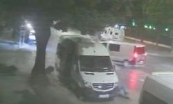 Adapazarı’nda iki motosikletliyi ağır yaralayan kaza kamerada