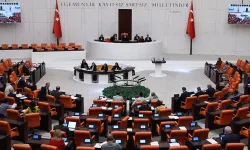 En düşük emekli aylığı ve ehliyet düzenlemesini içeren teklifin ilk 7 maddesi kabul edildi