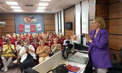 Ağlayarak istifa ettiler… Kadınlar siyasette “Yeni” bir sayfa açıyor