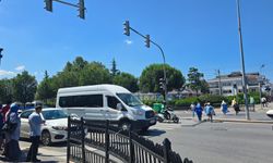 Esnaf, 22 yaşındaki gencin öldüğü yol için çözüm istiyor