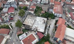 Sapanca Meydanı ve spor salonu projeleri hızla ilerliyor