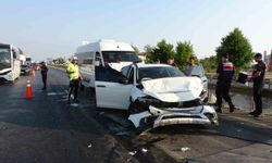 3'ü tur aracı 6 araç çarpıştı... Çok sayıda yaralı var