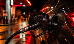Benzine bir zam daha geliyor! Litre fiyatı 70 TL'ye geçecek