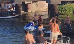 Jetski ile derenin içindeki köprü ayağına çarptılar... Sürücü kurtarılamadı