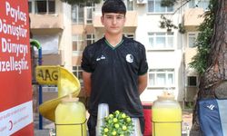 14 yaşındaki Buğra limonata satarak asgari ücretin üç katı kazandı