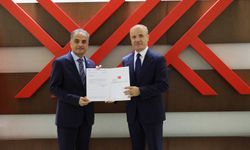 Prof. Dr. Hamza Al, Rektörlük Mazbatasını YÖK Başkanı Prof. Dr. Erol Özvar’dan aldı