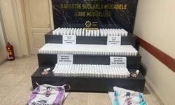 Zehir tacirleri gişede yakalandı