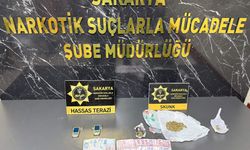 Adapazarı'nda zehir tacirlerine operasyon! Suçüstü yakalandılar