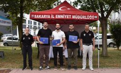 Polis “Güvenli Gelecek” için bilgilendirdi