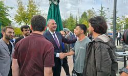 Gül, Alemdar ve öğrencilerin tebessüm ettiren diyaloğu...Alemdar burs yerine nasıl destek verdiklerini anlattı