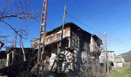 Yaşlı adamın yürek yakan dramı