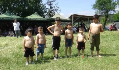 Karakucak Güreşleri renkli görüntülere sahne oldu