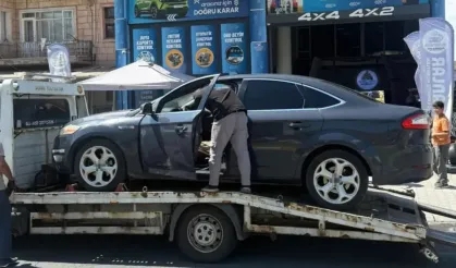 Aldığı otomobili ekspertize sokmadı...İçi, dışı ve ruhsatı farklı çıktı
