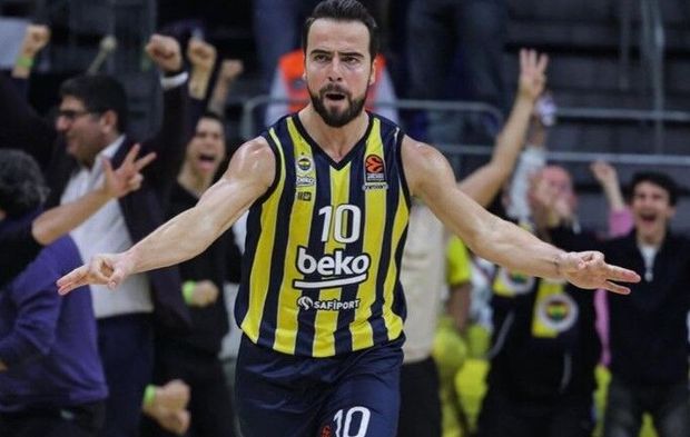 Fenerbahçe resmen duyurdu! İmzayı attı