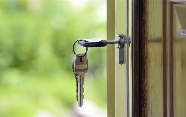 Ev sahibi ve kiracılar dikkat... Yargıtay’dan emsal tahliye taahhütnamesi kararı!