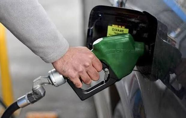 Gece yarısı benzine zam geliyor!