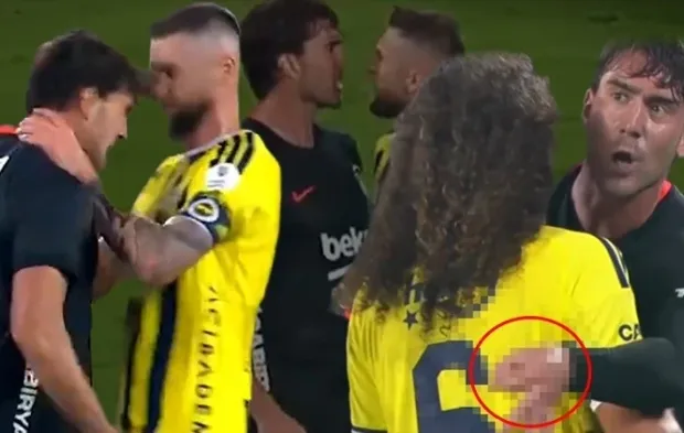 Vlahovic'in cezasını açıkladı!