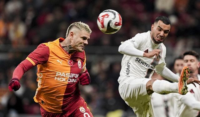 Galatasaray, sahasında 1 puanı son anlarda kurtardı