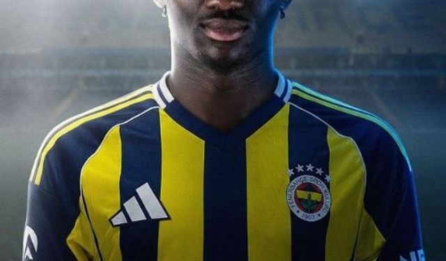 Fenerbahçe'nin yeni forveti İstanbul'a geldi