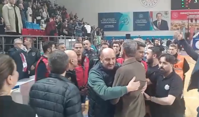 Afyon'da Başkan Bektaş'a saldırı girişimi 
