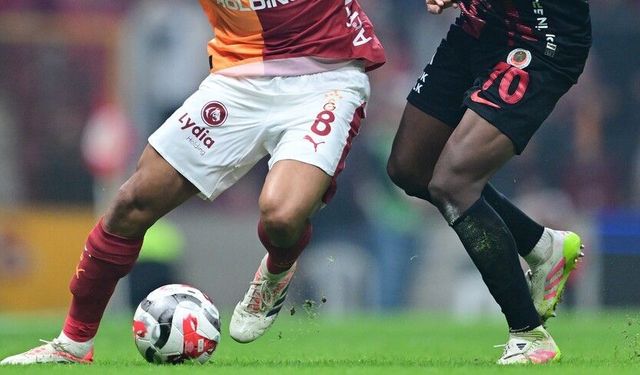 Galatasaray'ın golü ofsayt gerekçesiyle iptal edildi 