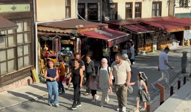 Bayram tatilinde Taraklı'yı tercih edenler tarihte yolculuk yaptı