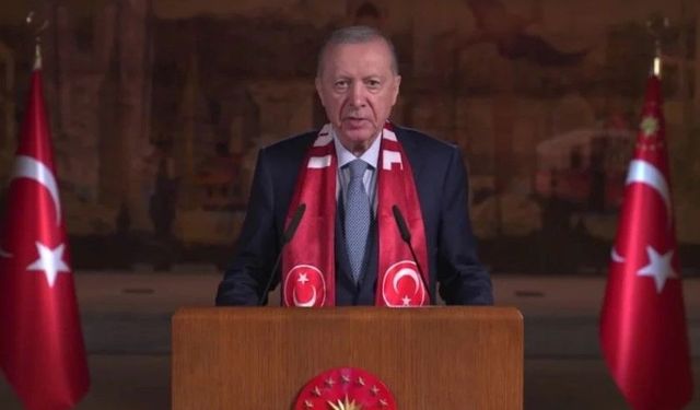 Cumhurbaşkanı Erdoğan'dan A Milli Futbol Takımı'na destek