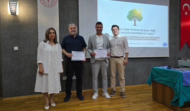 Skolyoz tanı ve tedavileri anlatıldı