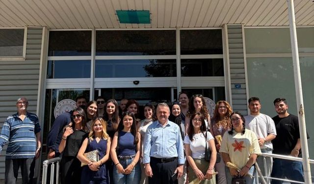 Öğrenciler huzurevi sakinleriyle buluştu