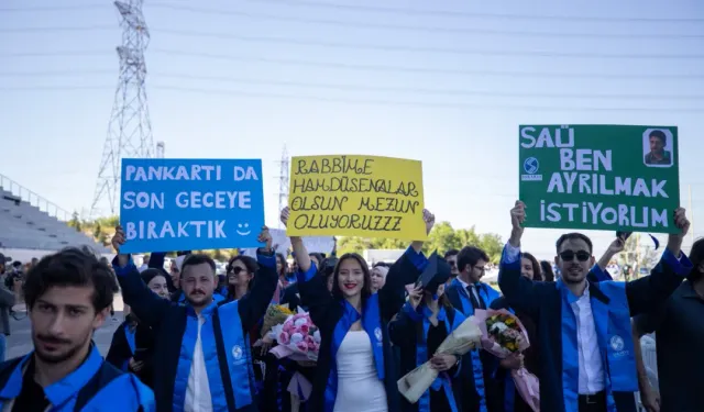 Sakarya Üniversitesinde mezuniyet heyecanı