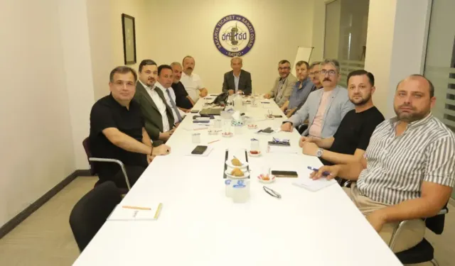 Sakaryaspor yönetiminden 12. Meslek Komitesi'ne ziyaret