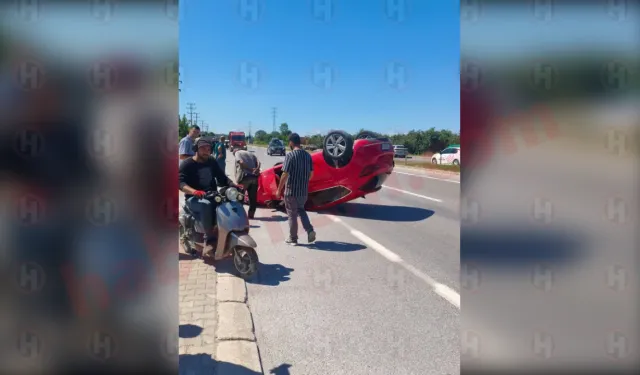 Çarpışan iki otomobil takla attı
