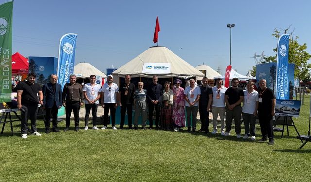Alemdar Ahlat’ta: “Kadim mirasımıza sahip çıkacağız”
