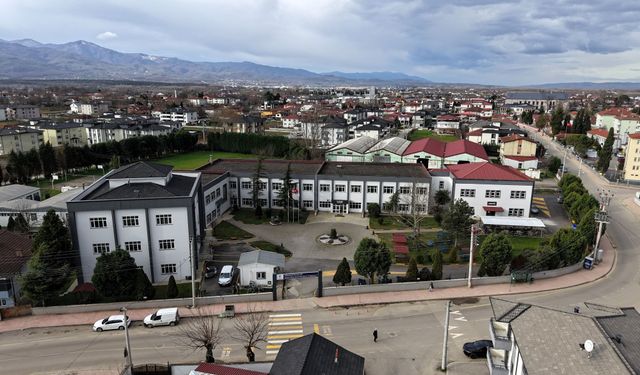 Sakarya’da yaz akşamlarına açık hava sineması renk kattı