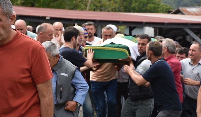Fındık bahçesinde fenalaşan baba toprağa verildi
