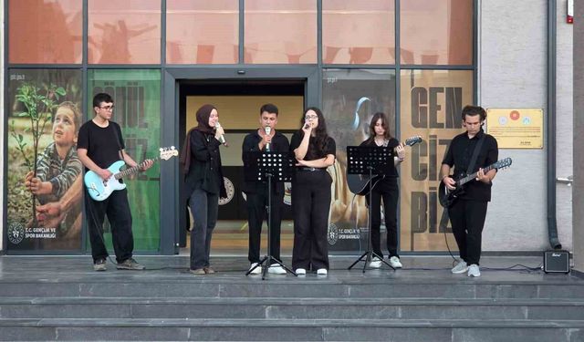 Gençlik ve Spor Festivali’nde renkli anlar yaşandı