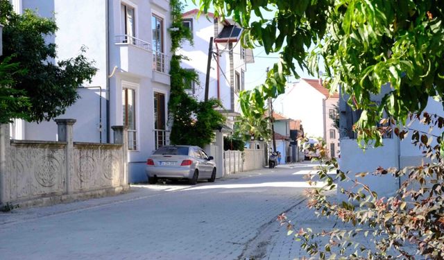Akıncılar’da 22 sokak yenileniyor: Çalışmalar hız kesmeden sürüyor