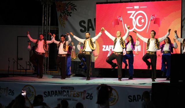 Sapanca’da Zafer Bayramı coşkusu