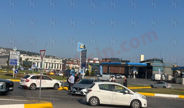 Tunatan Kavşağı’nda kaza! Kaldırıma çıktı