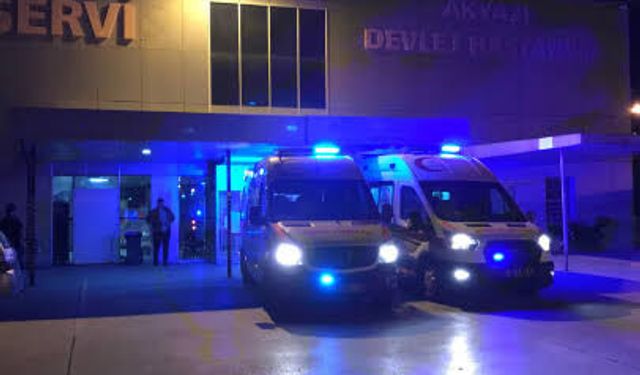 Traktör ve otomobil çarpıştı... 3 yaralı