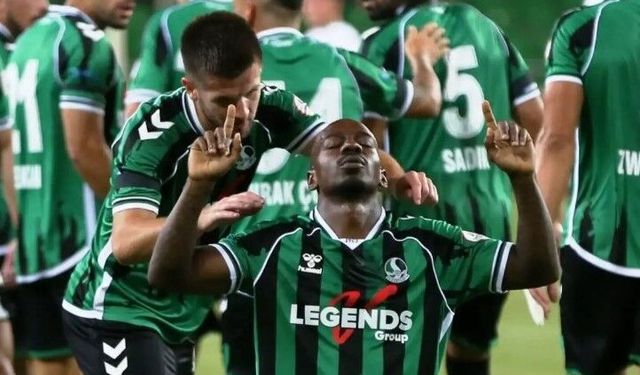 Borçlar ödenmeyince beklenen oldu... Sakaryaspor'a 3 dönem transfer yasağı geldi