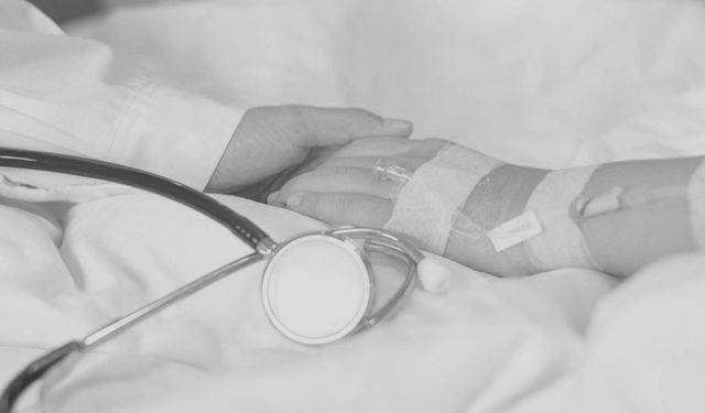 11 yaşındaki Tuana lösemiye yenildi