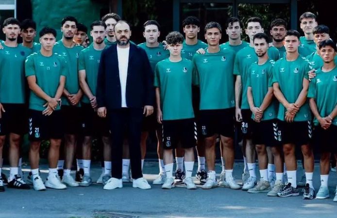 Sakaryaspor'da genç oyuncu elemesi: 12 futbolcu altyapıya döndü