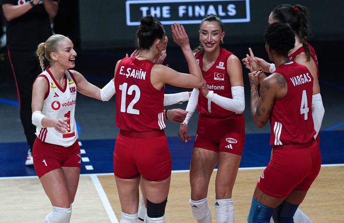 FİLENİN SULTANLARI ŞAMPİYON