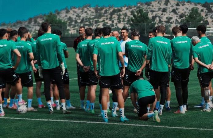 Sakaryaspor'da yeni sezonun takım kaptanları belli oldu