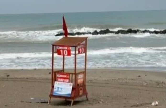 Karasu, Kaynarca ve Kocaali'de denize girişler yasaklandı