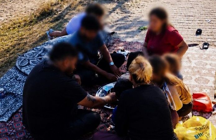 Kocaali’de mağdur kalan fındık işçileri memleketlerine gönderildi